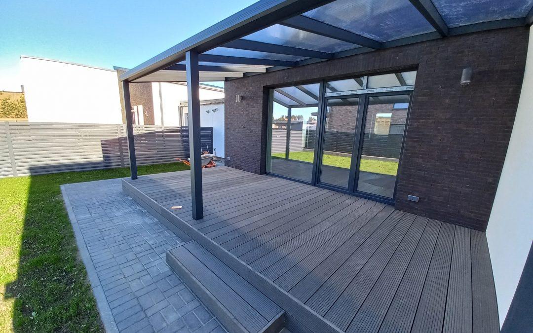 WPC (medžio kompozito) terasa su laipteliu