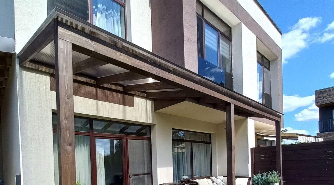 Polikarbonato dangos stoginė