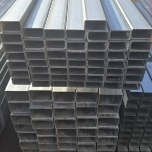 Skersinė cinkuoto metalo lagė 20x40x6000x1.5